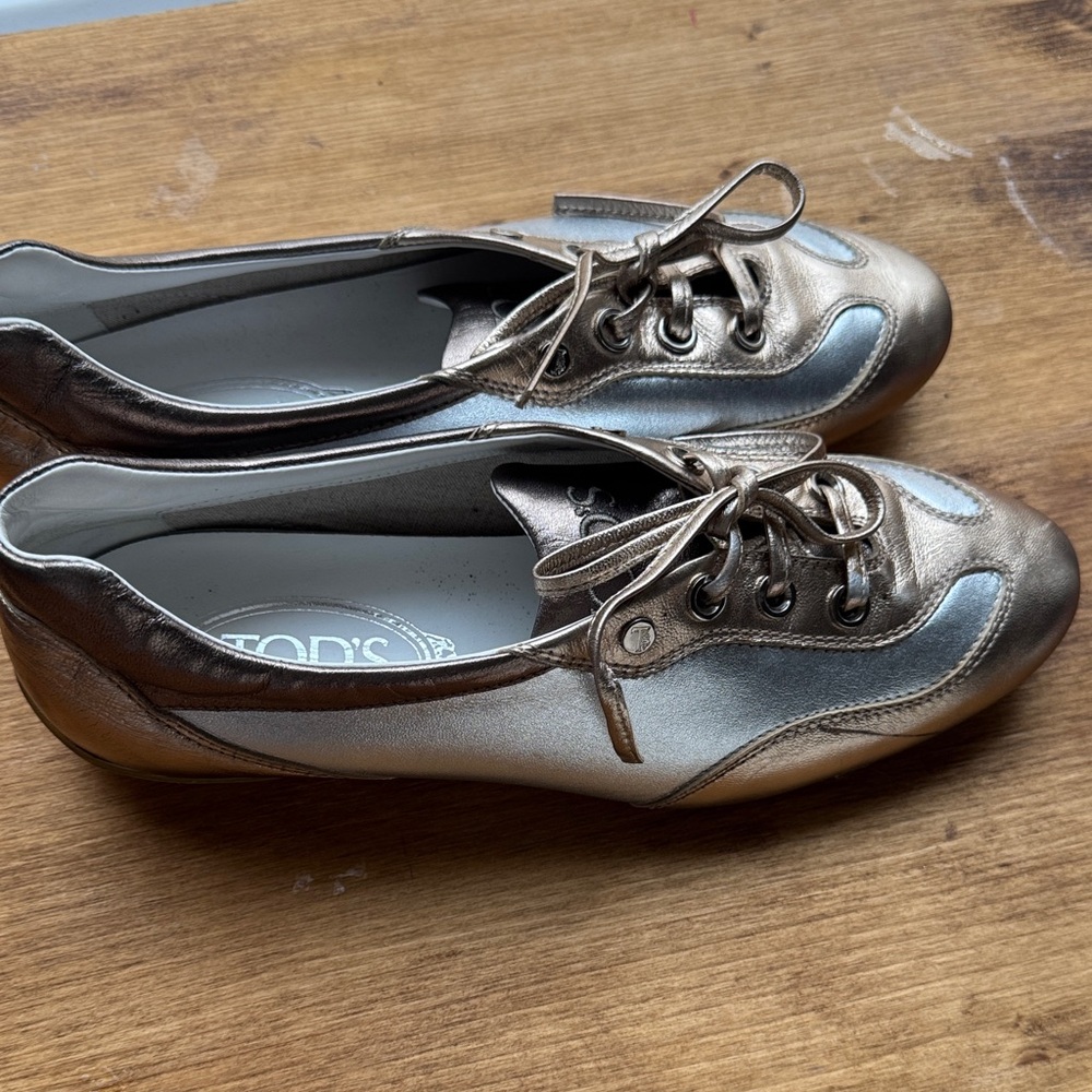 TODS Ballet Flats